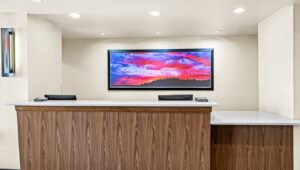 Ledgestone Hotel Billings Front Desk