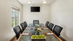 Ledgestone Hotel Yakima Meeting Room